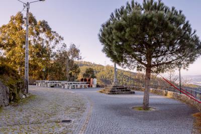 Cruzeiro das Lajes (Parque de Merendas)